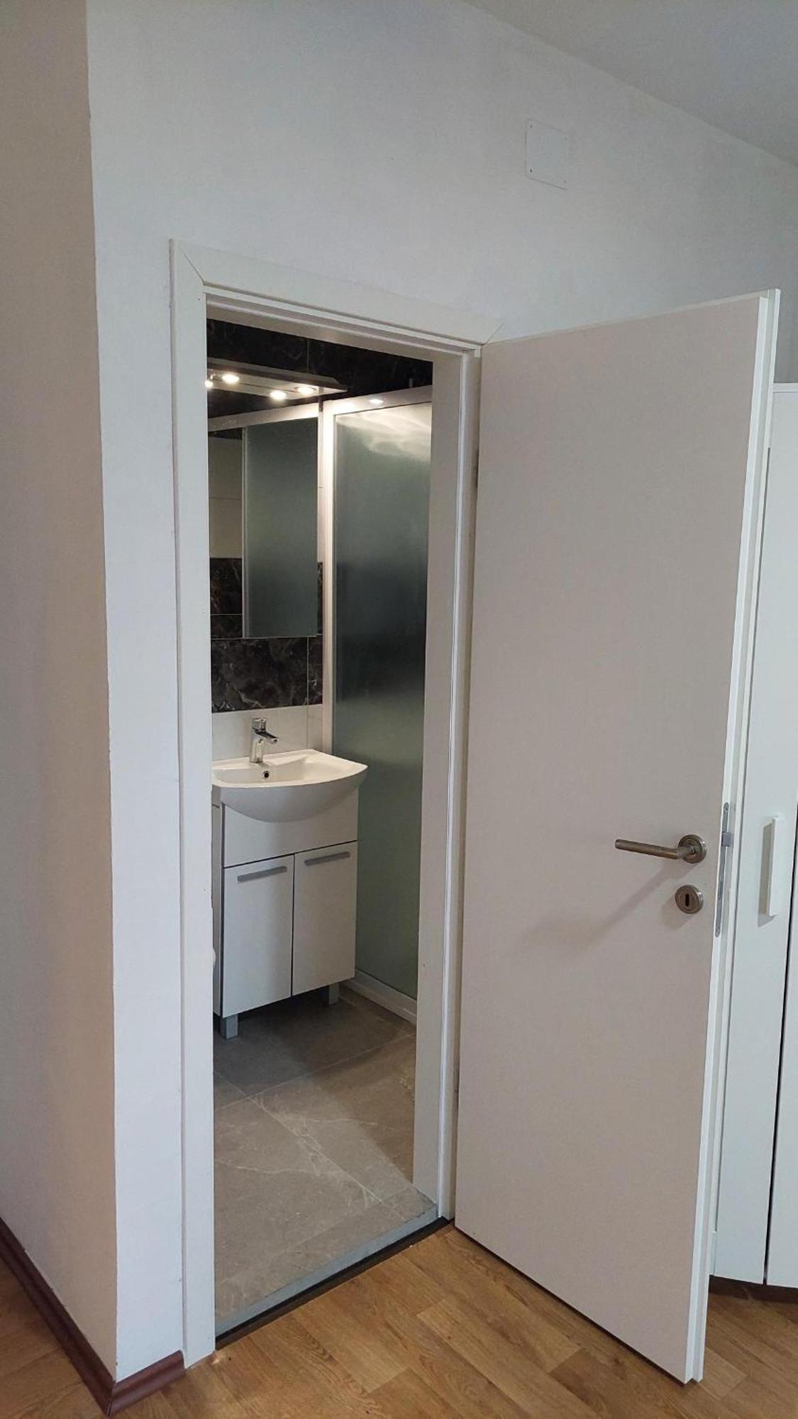 Room With Private Toilet And Terrace In City Center In Shared Apartment Split Exteriör bild