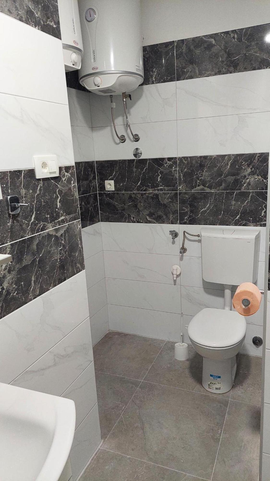 Room With Private Toilet And Terrace In City Center In Shared Apartment Split Exteriör bild