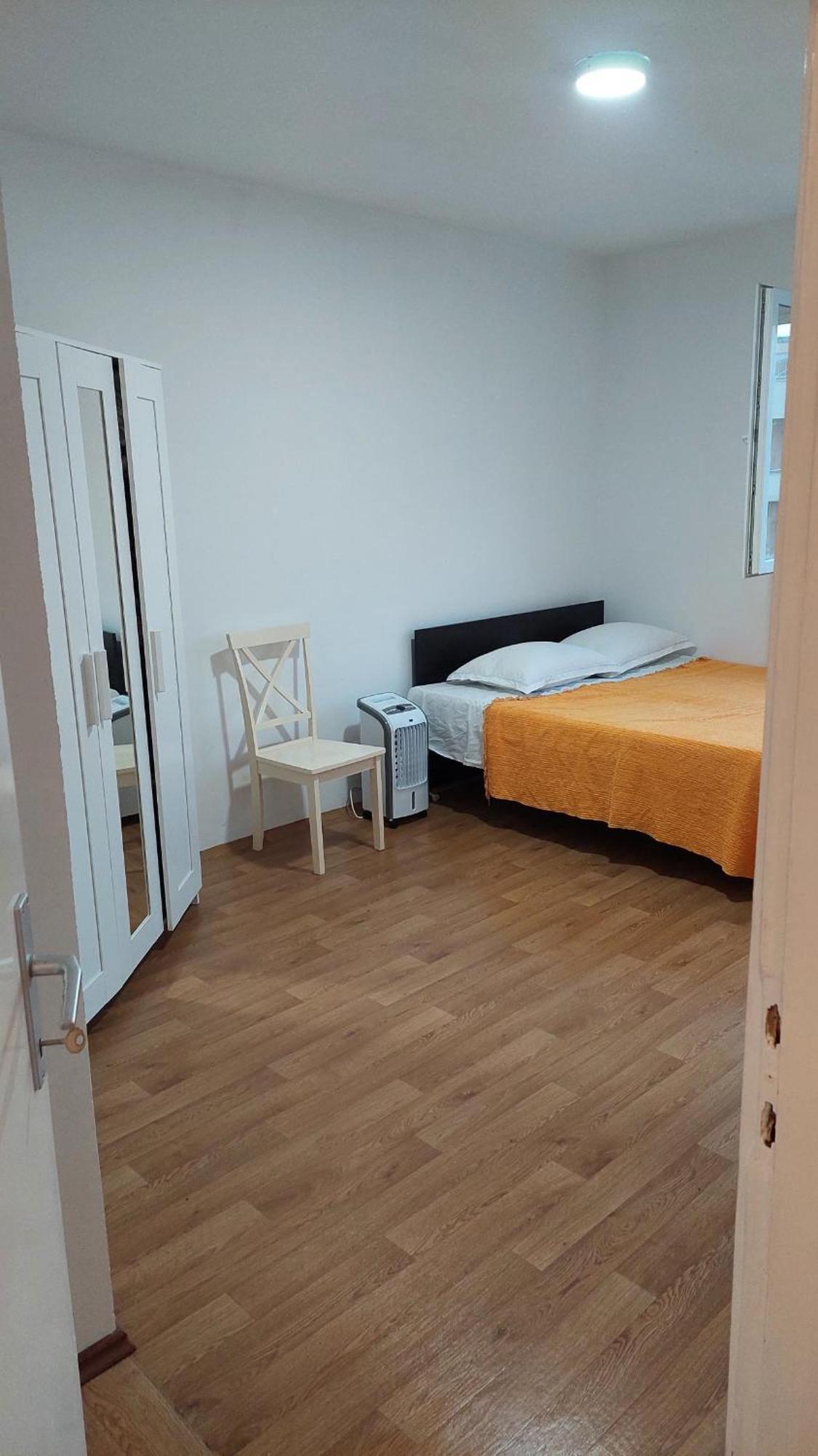 Room With Private Toilet And Terrace In City Center In Shared Apartment Split Exteriör bild